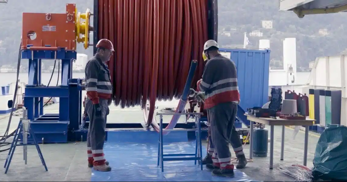 Lake Como’s Submarine Power Grid under